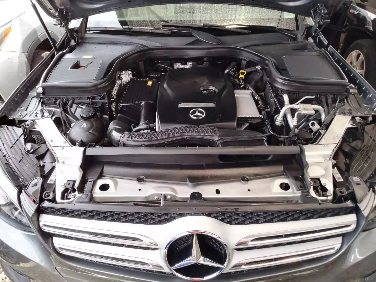 Mercedes-Benz GLC 300   - 2016