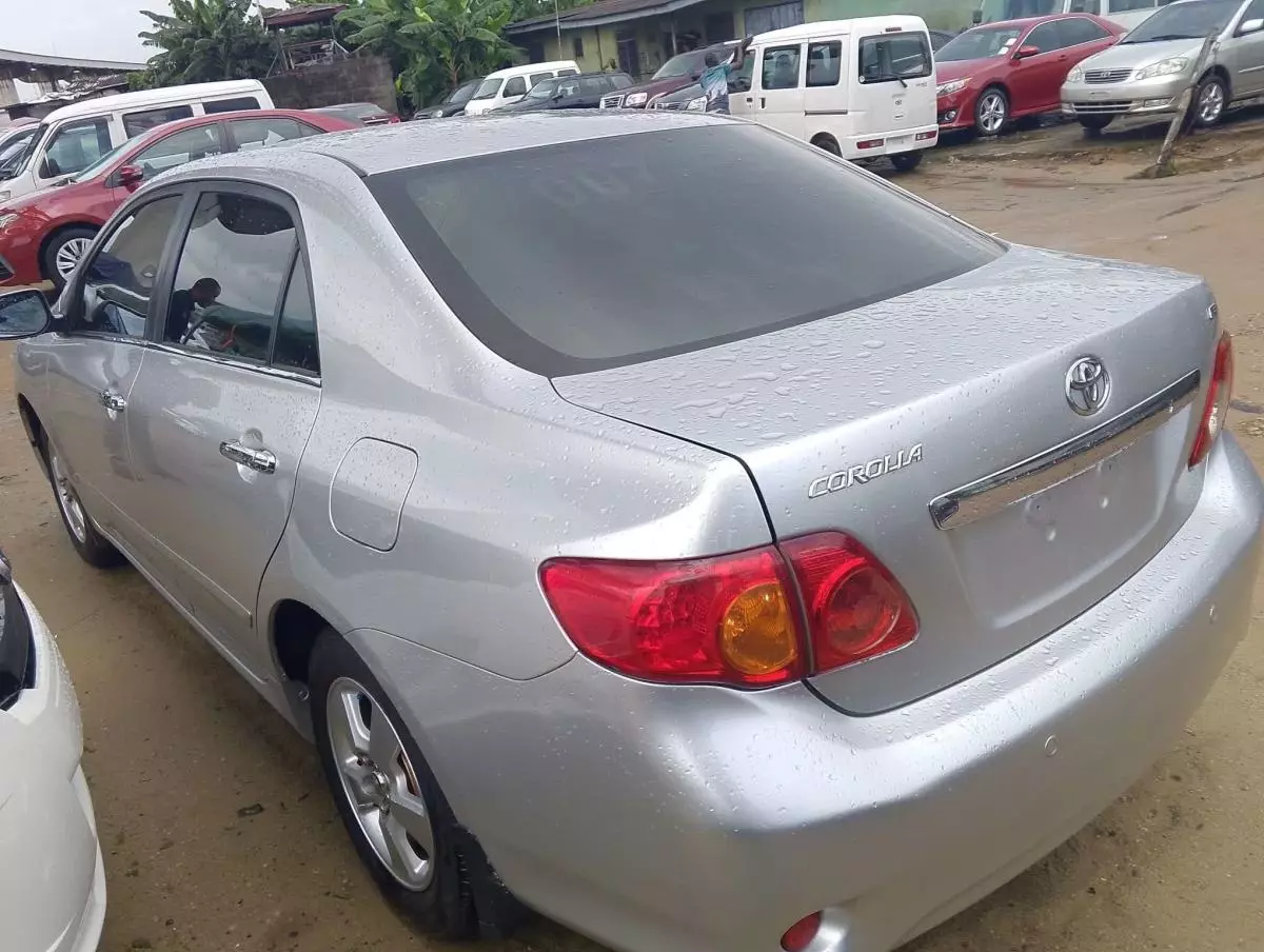 Toyota Corolla   - 2008