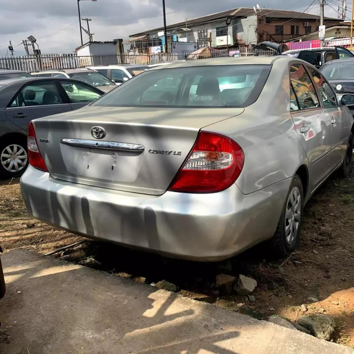 Toyota Camry   - 2004