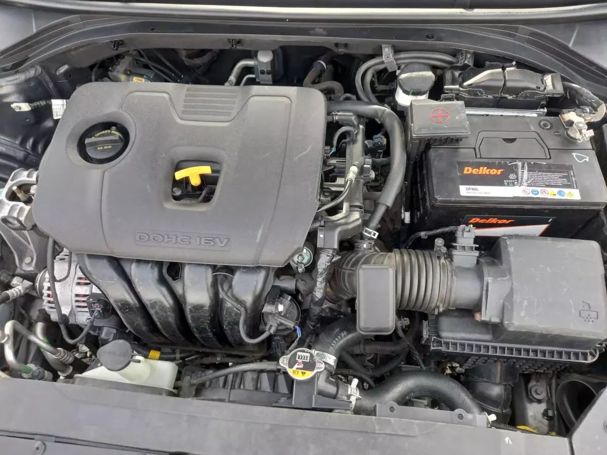Hyundai Elantra - 2020