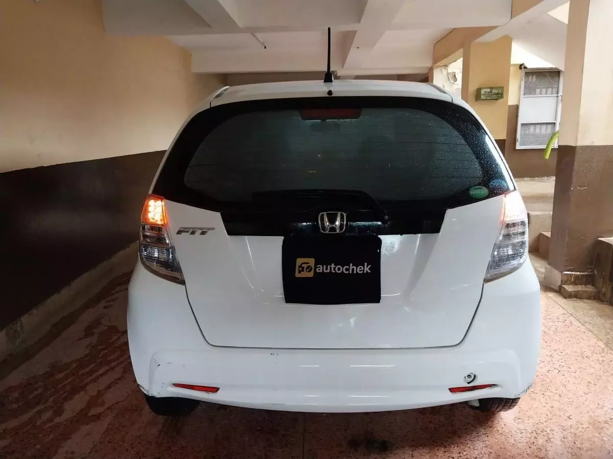 Honda Fit   - 2013