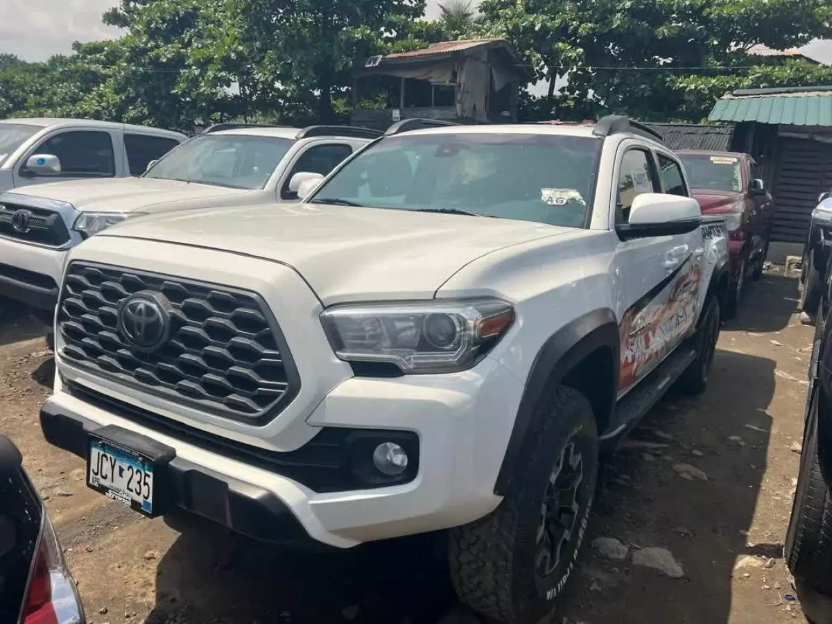 Toyota Tacoma   - 2020