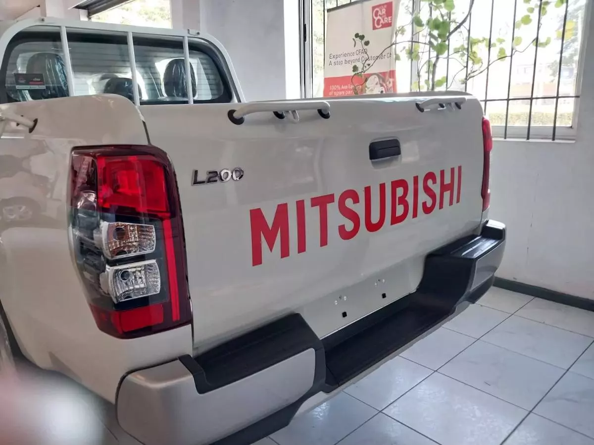 Mitsubishi L200 - 2023