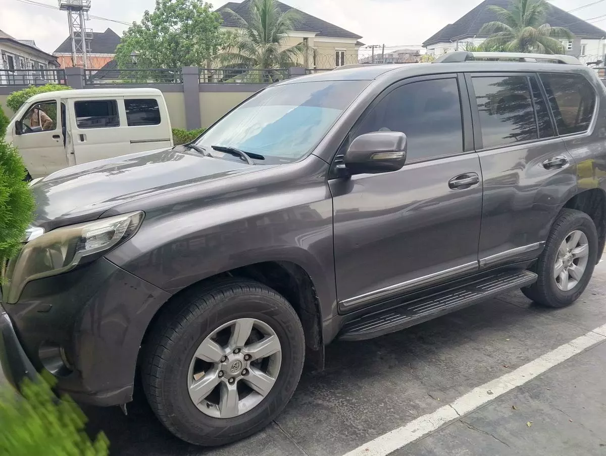 Toyota Landcruiser Prado   - 2015