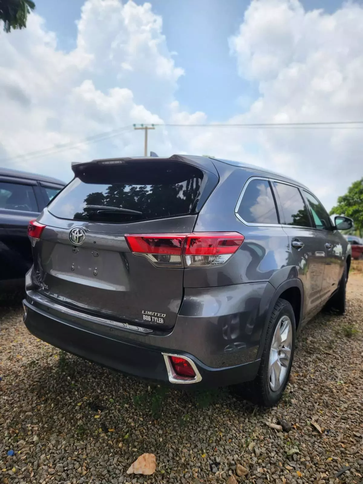 Toyota Highlander   - 2017