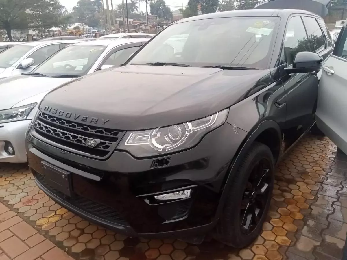 Land Rover Discovery Sport   - 2015