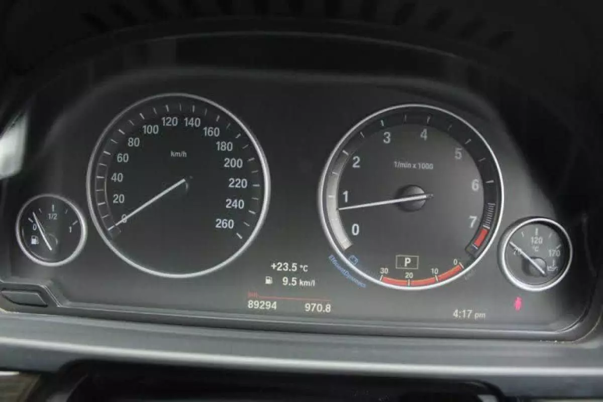 BMW 523I - 2015