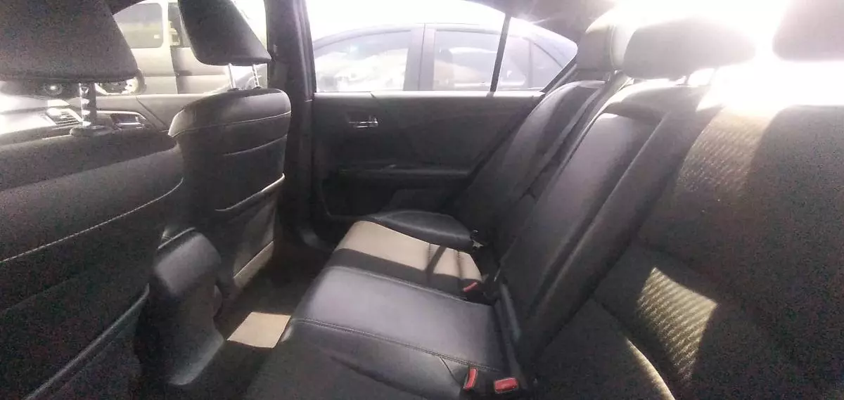 Honda Accord - 2017