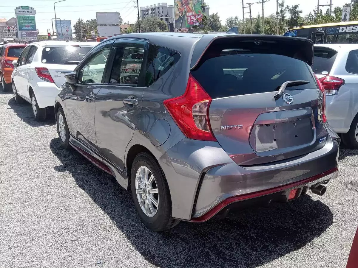 Nissan Note Nismo - 2015