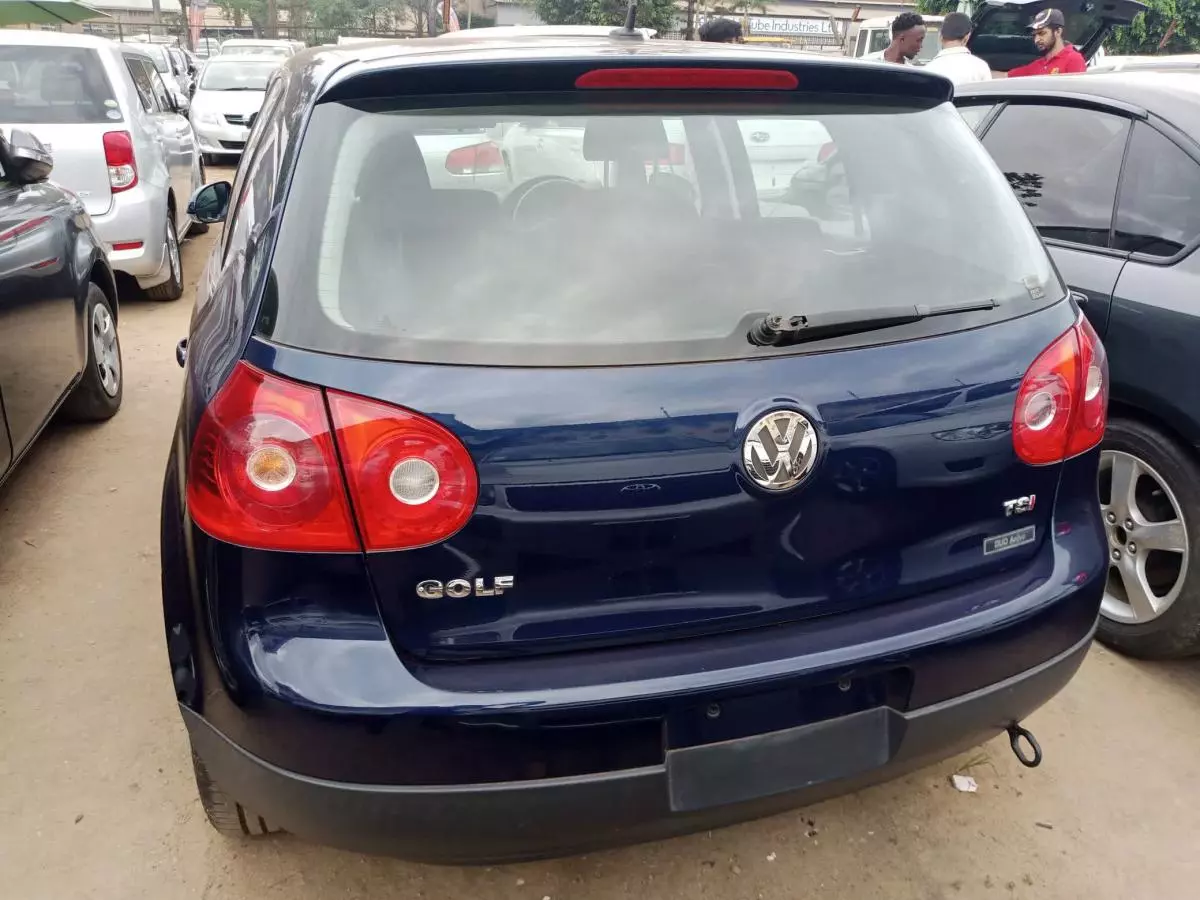 Volkswagen Golf   - 2008