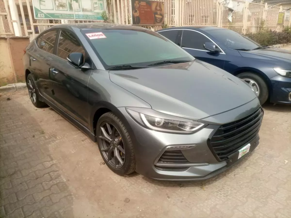 Hyundai Avente - 2016