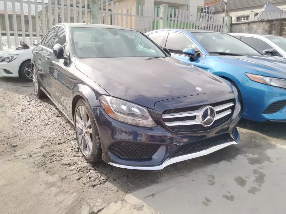 Mercedes-Benz C 300   - 2017