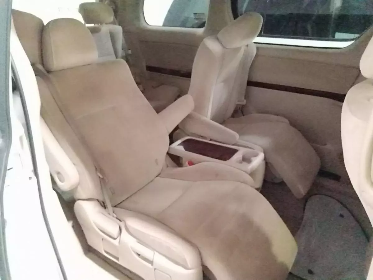 Toyota Alphard   - 2009