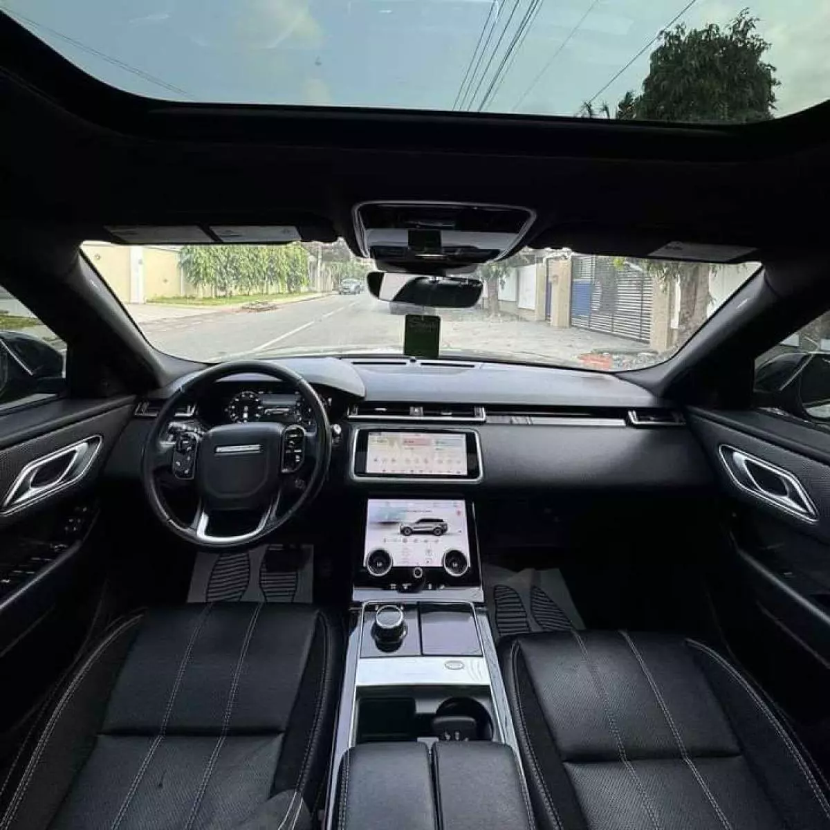 Land Rover Range Rover Velar   - 2019