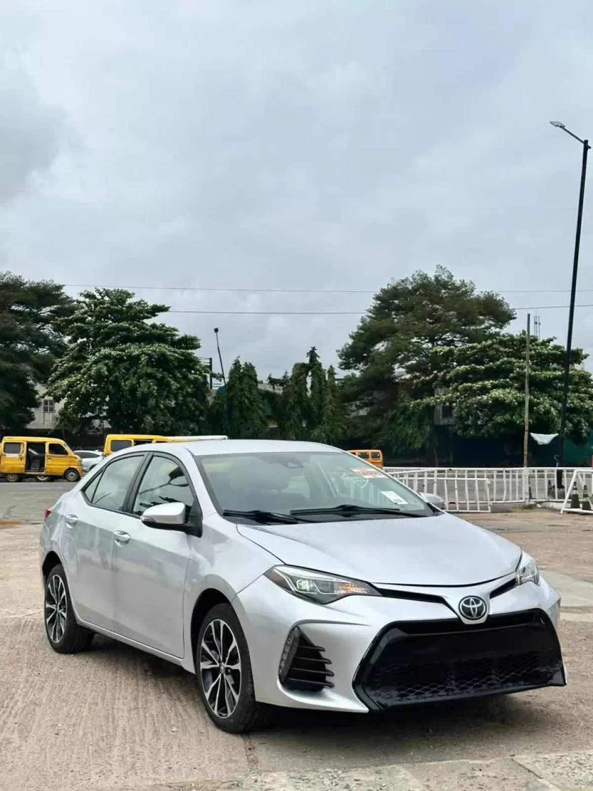 Toyota Corolla   - 2017