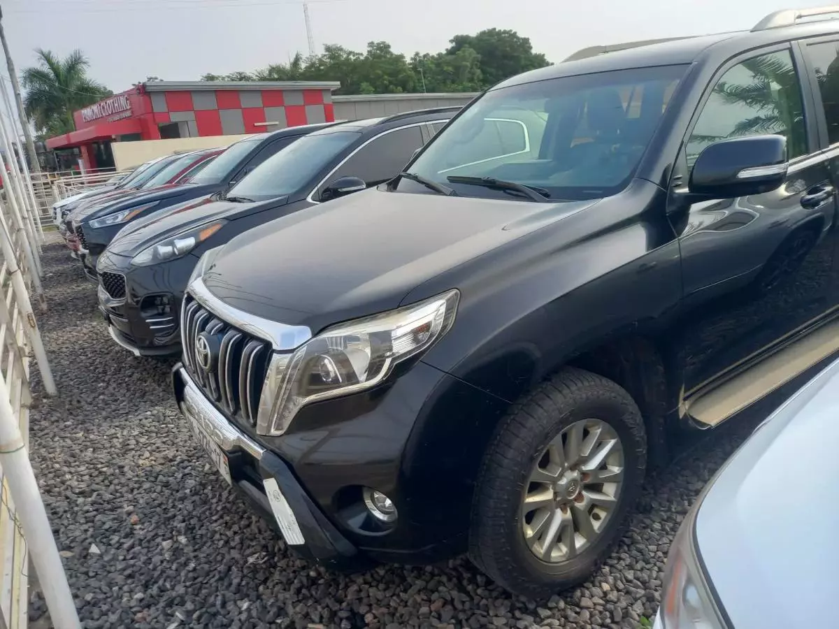 Toyota Prado   - 2017