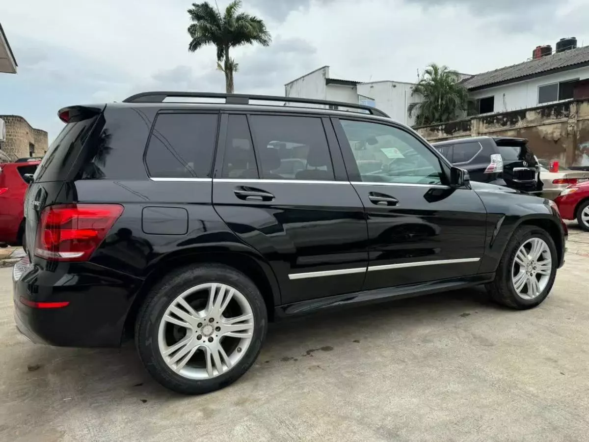 Mercedes-Benz GLK 350   - 2014