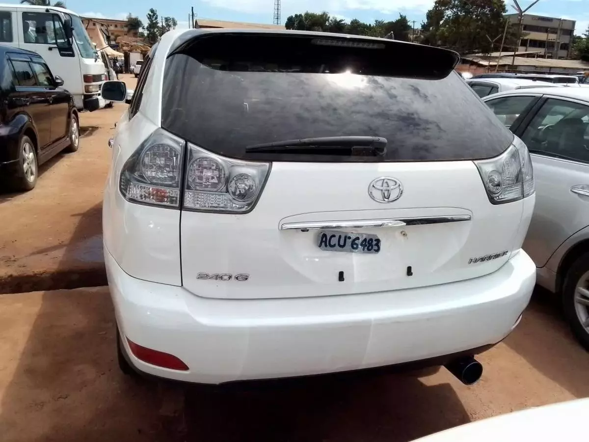 Toyota Harrier - 2008
