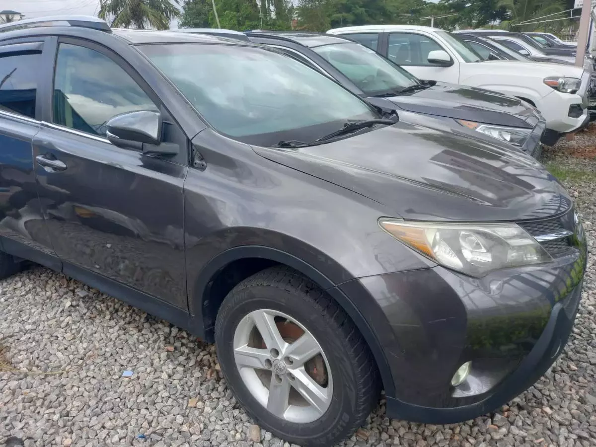 Toyota RAV 4   - 2014