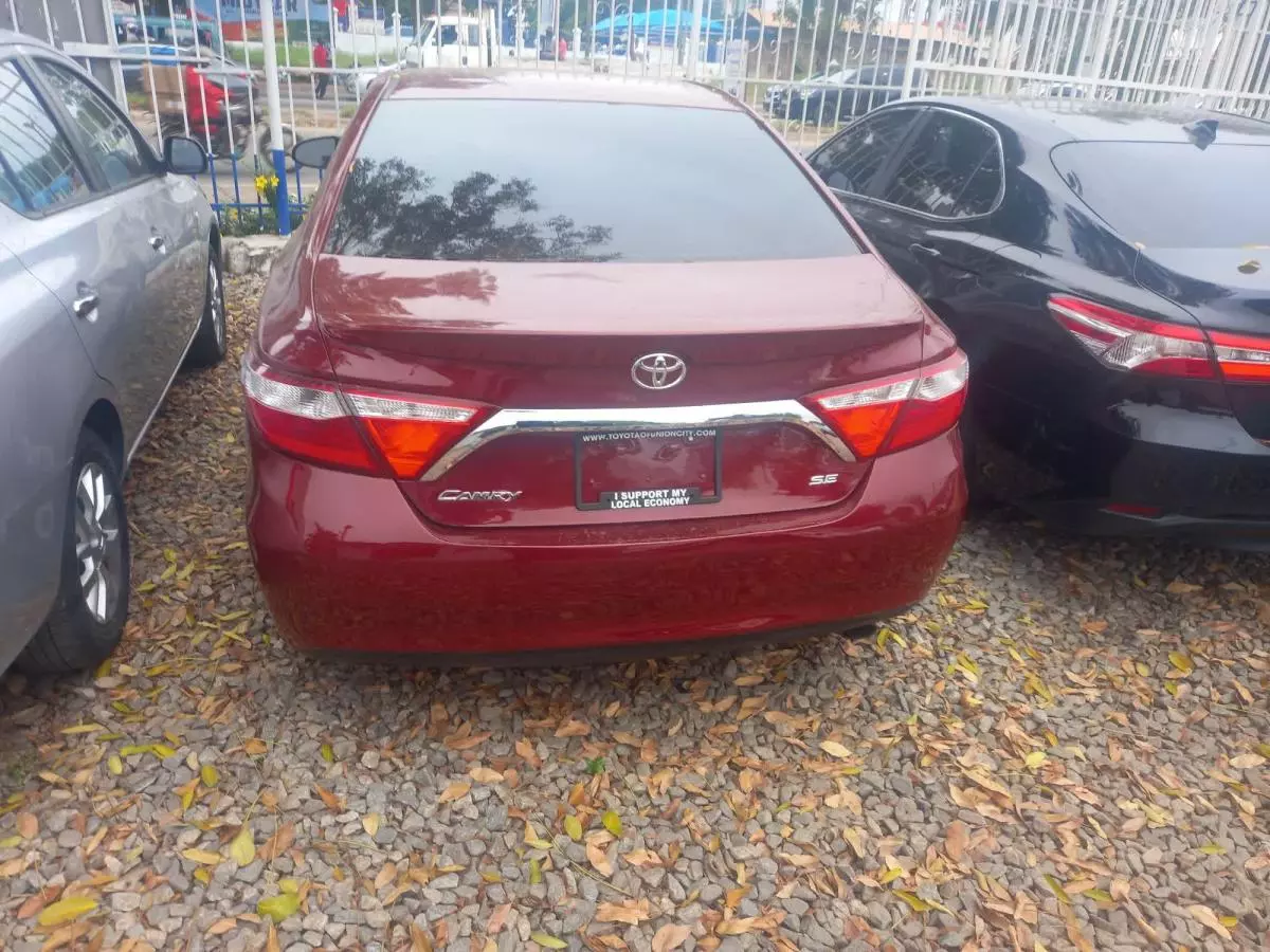 Toyota Camry   - 2015