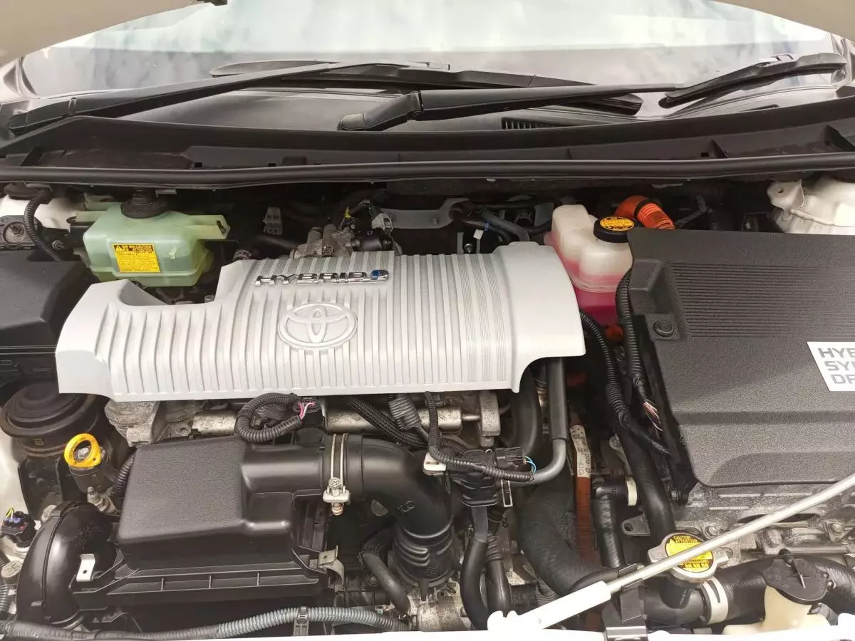 Toyota Fielder hybrid  - 2015