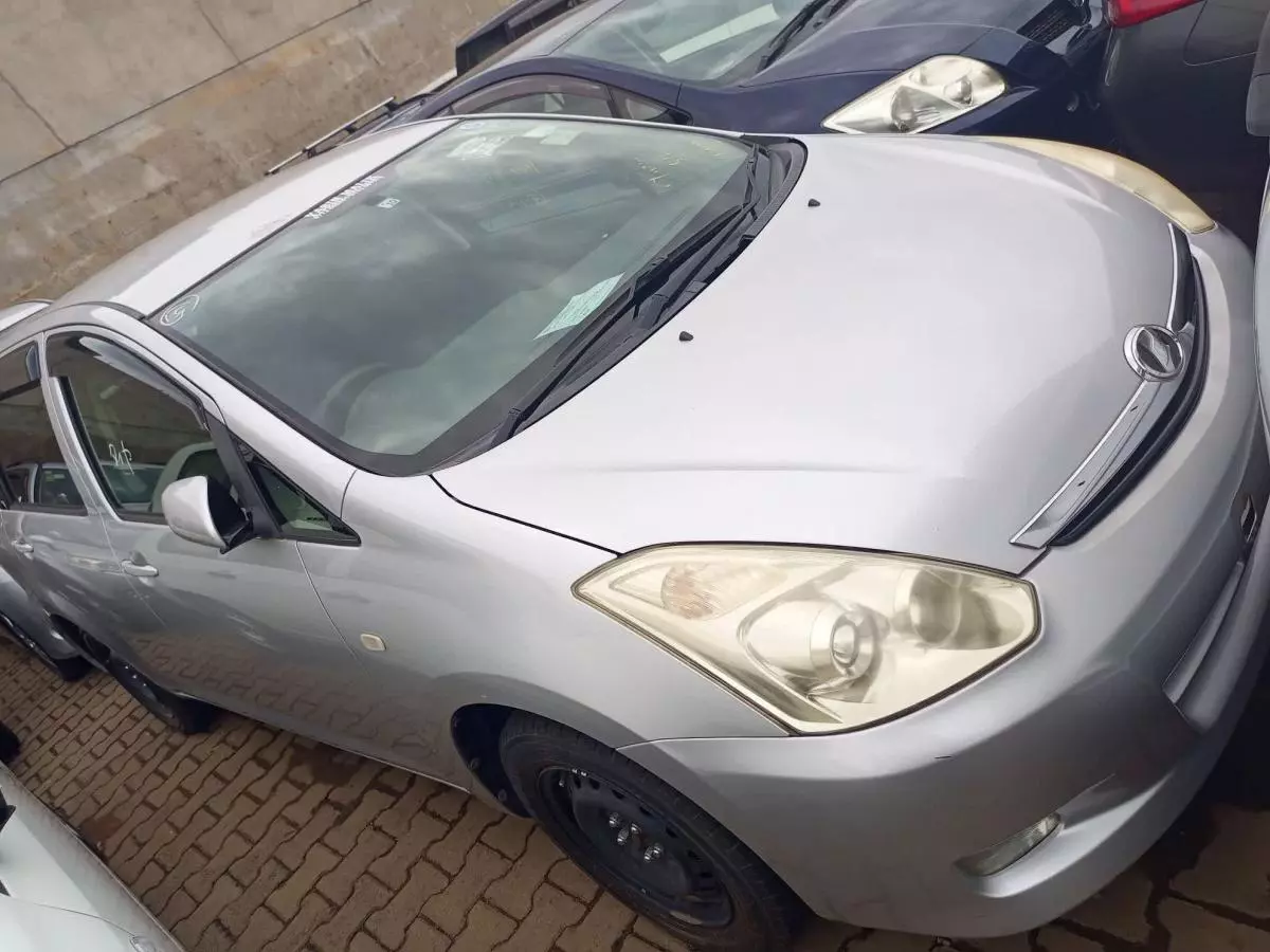 Toyota Wish - 2008