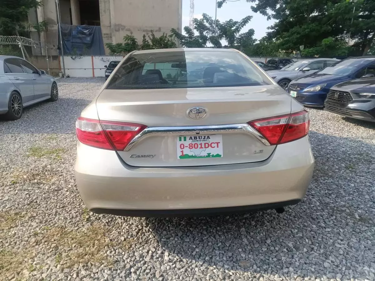 Toyota Camry   - 2015