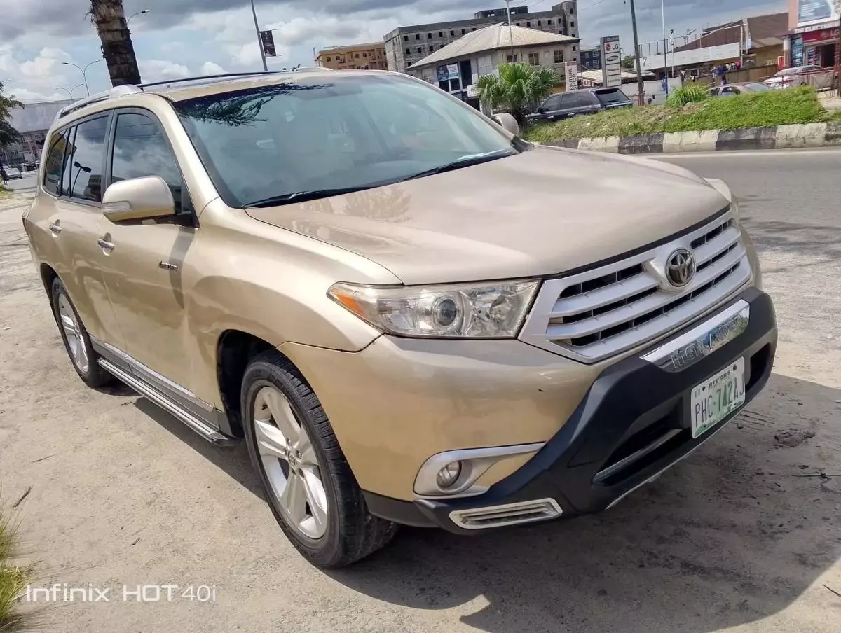 Toyota Highlander   - 2008