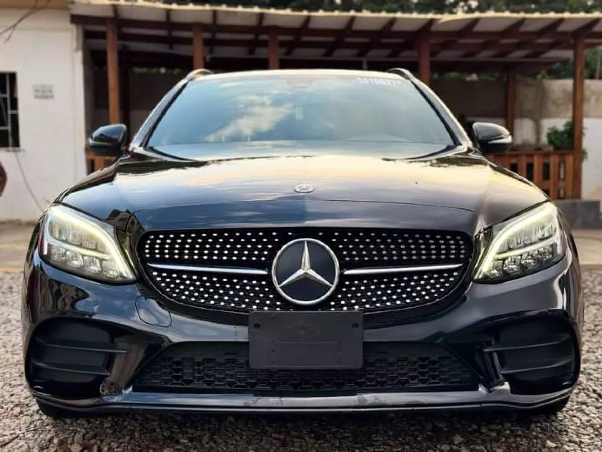 Mercedes-Benz C 300   - 2019