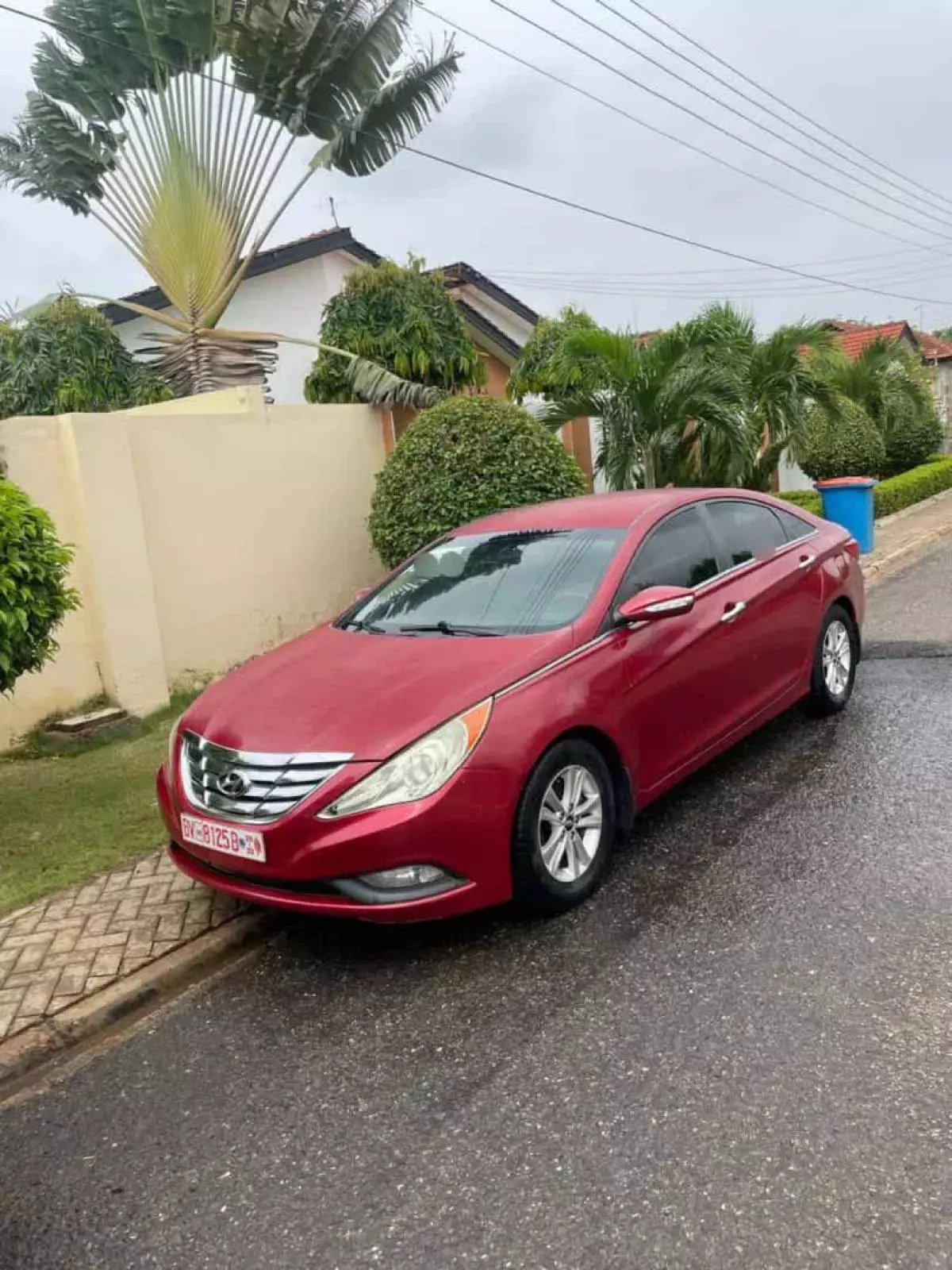 Hyundai Sonata   - 2012