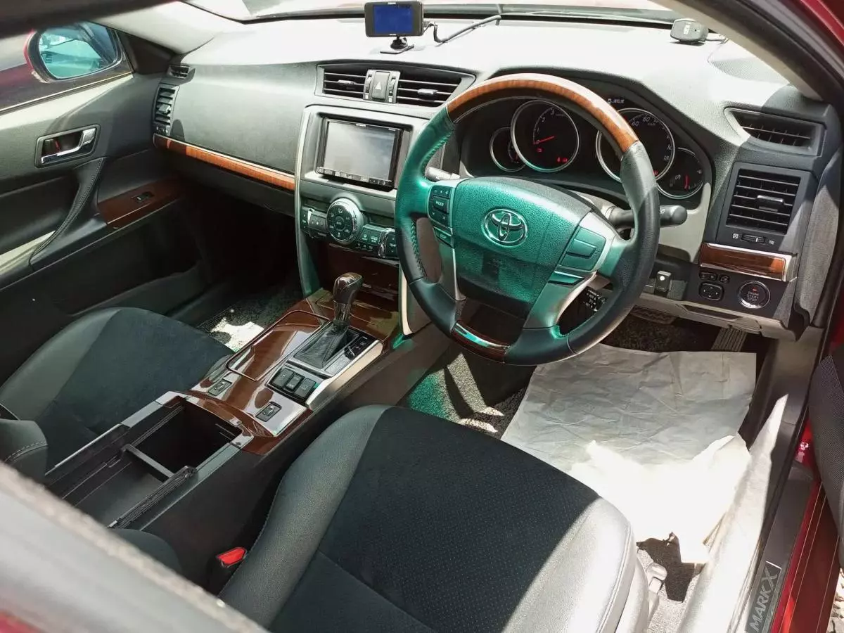 Toyota Mark X - 2015