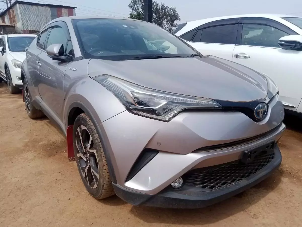 Toyota C-HR   - 2018