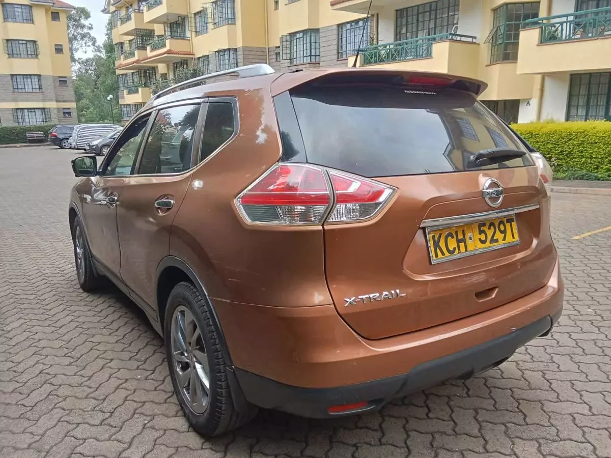 Nissan X-Trail   - 2014