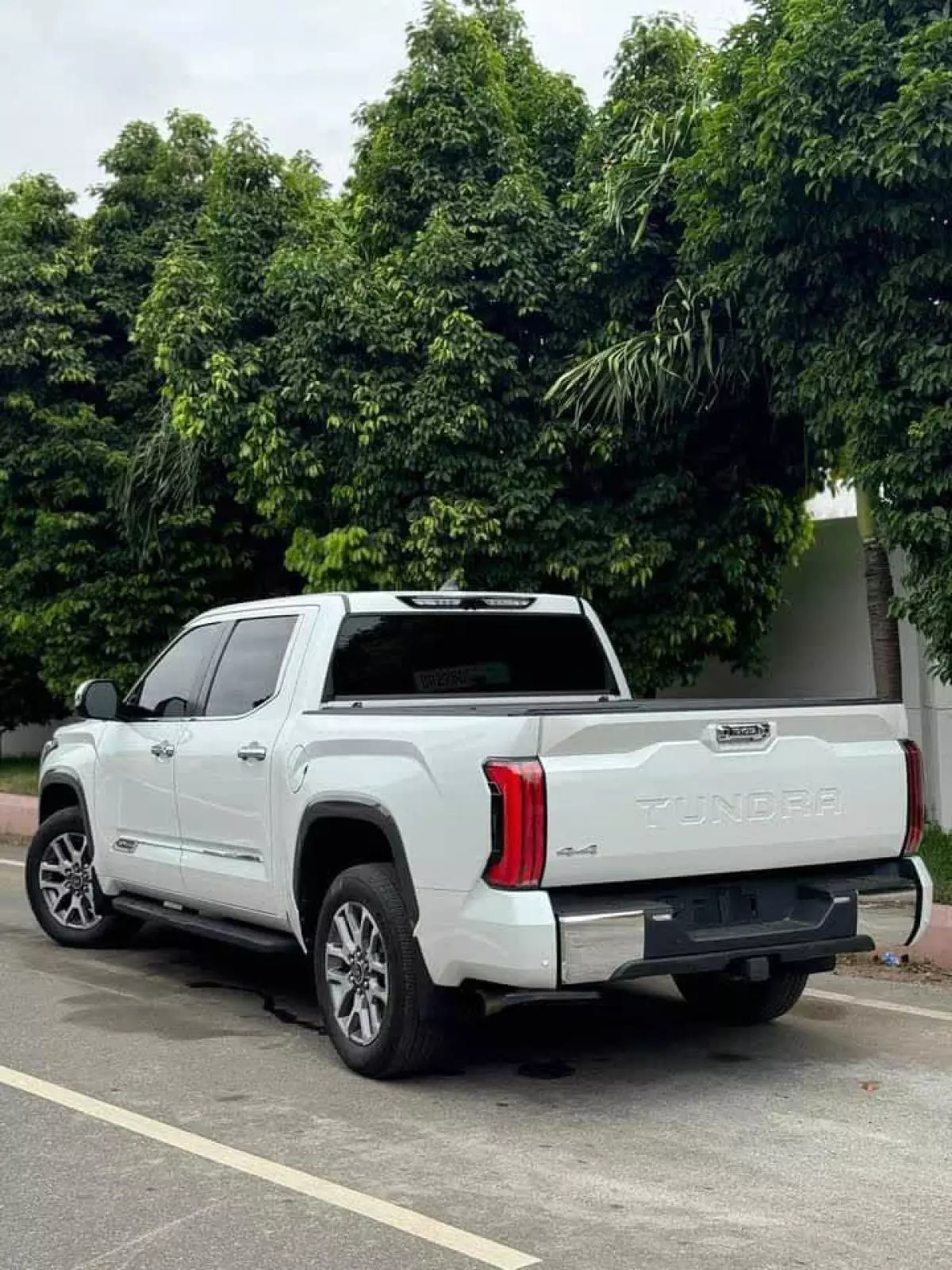 Toyota Tundra   - 2024