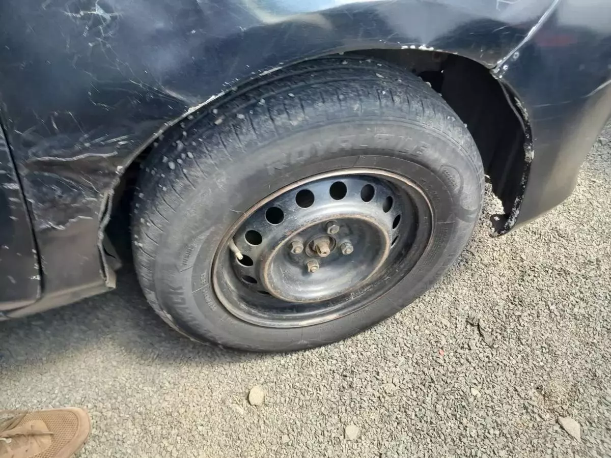 Toyota Vitz   - 2012