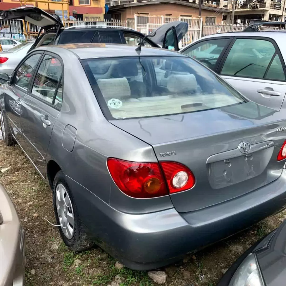 Toyota Corolla   - 2004