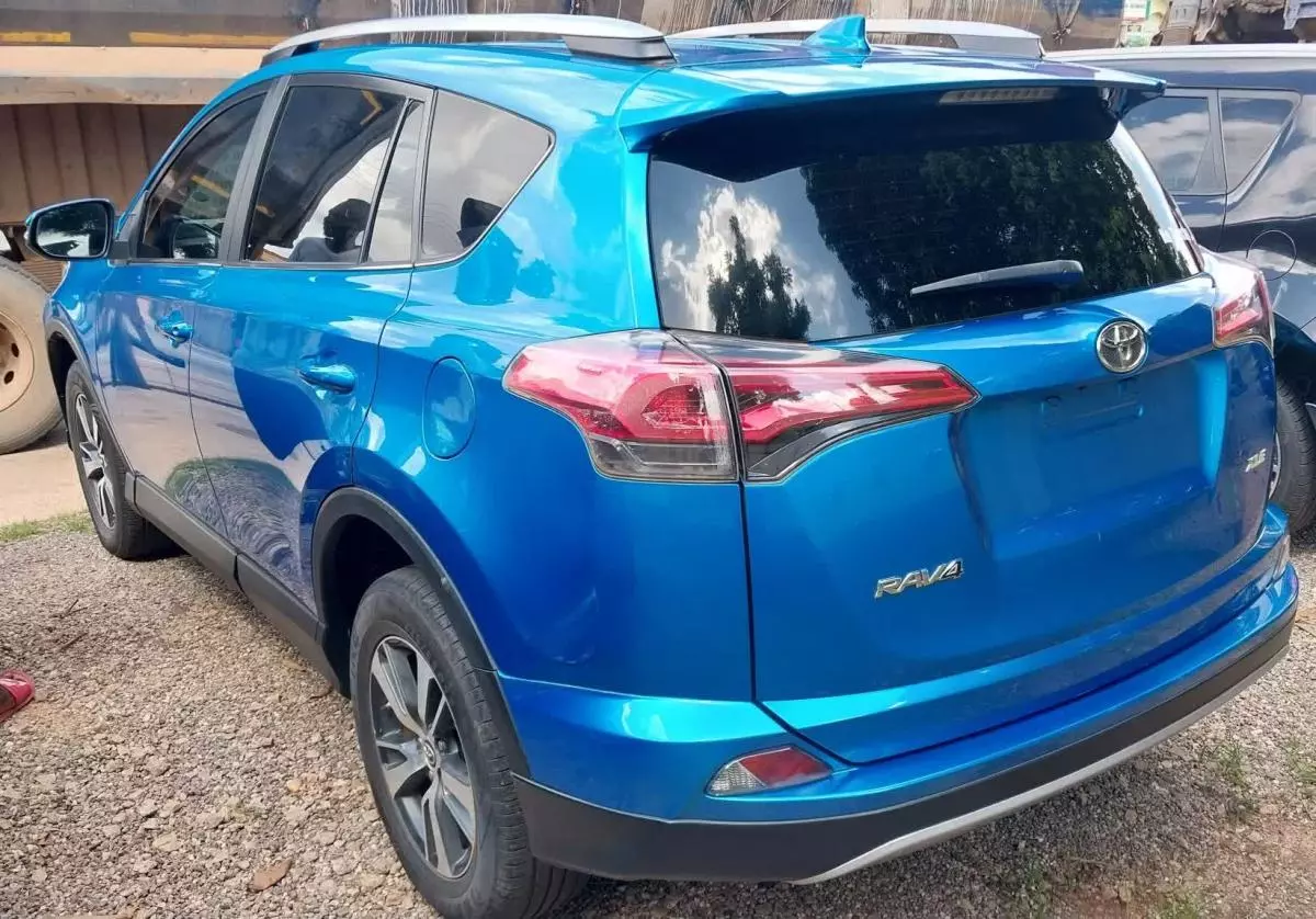 Toyota RAV 4 - 2018