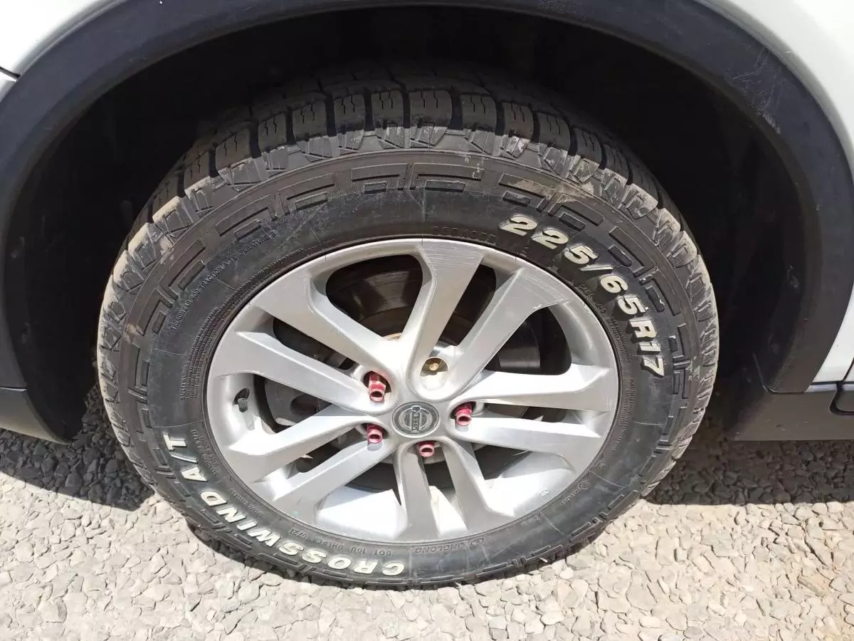 Nissan X-Trail - 2014