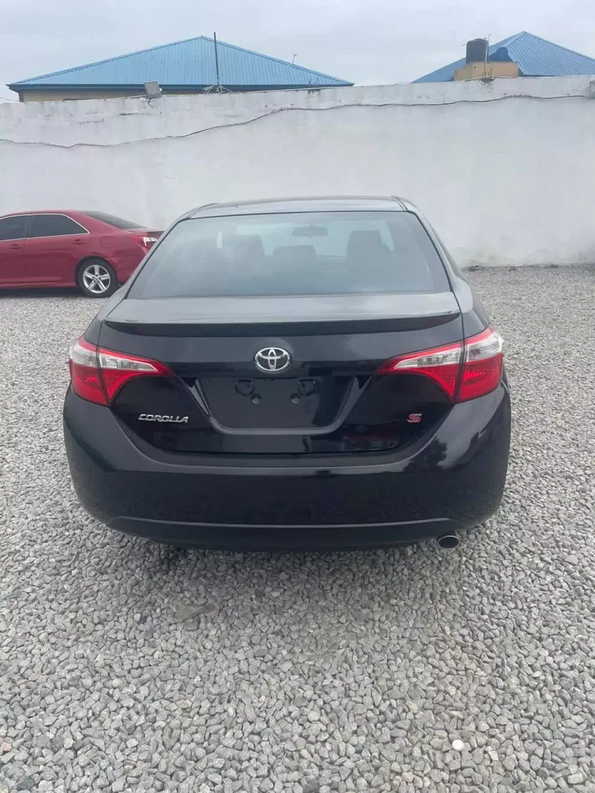 Toyota Corolla   - 2014