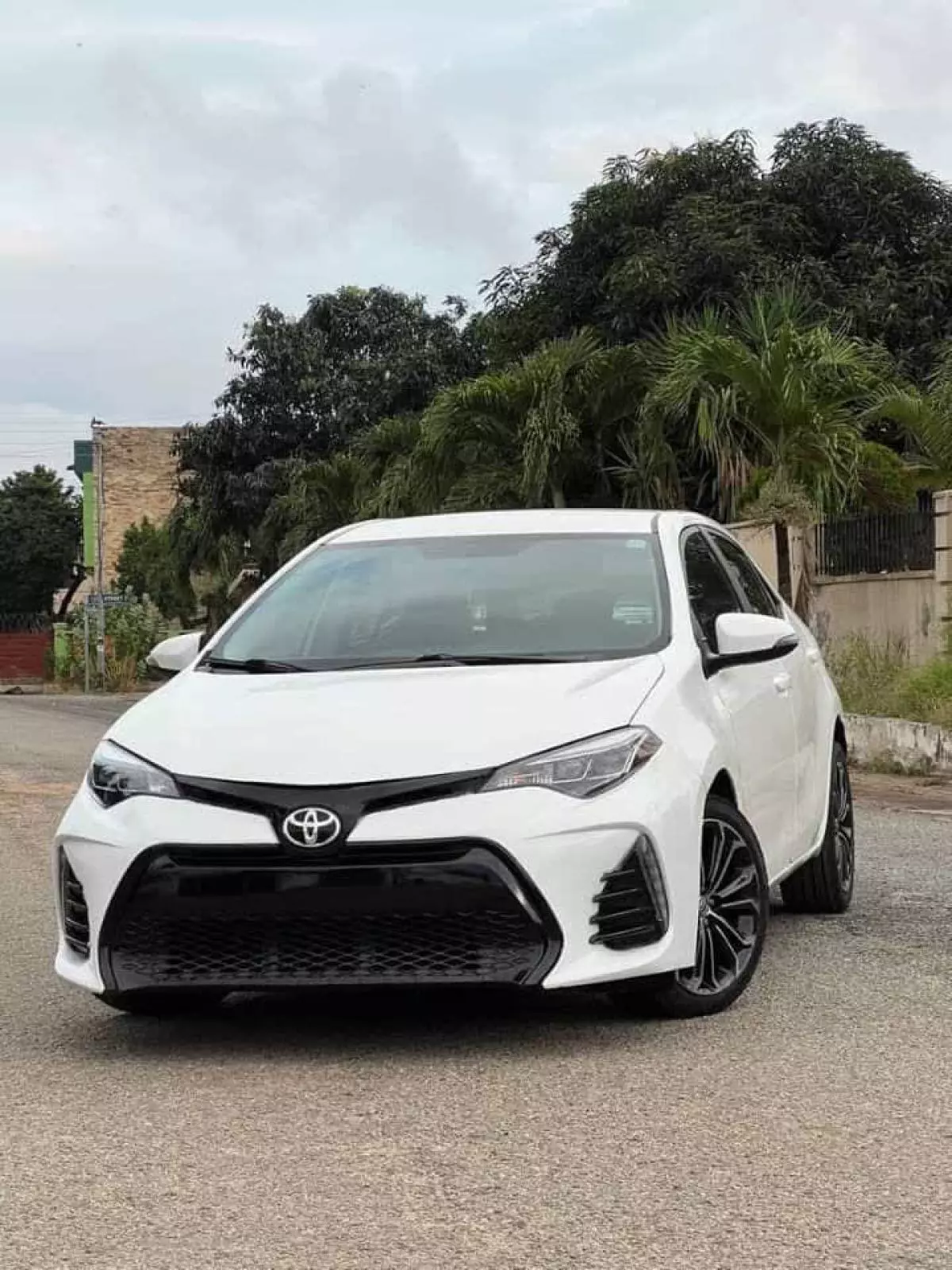 Toyota Corolla   - 2014