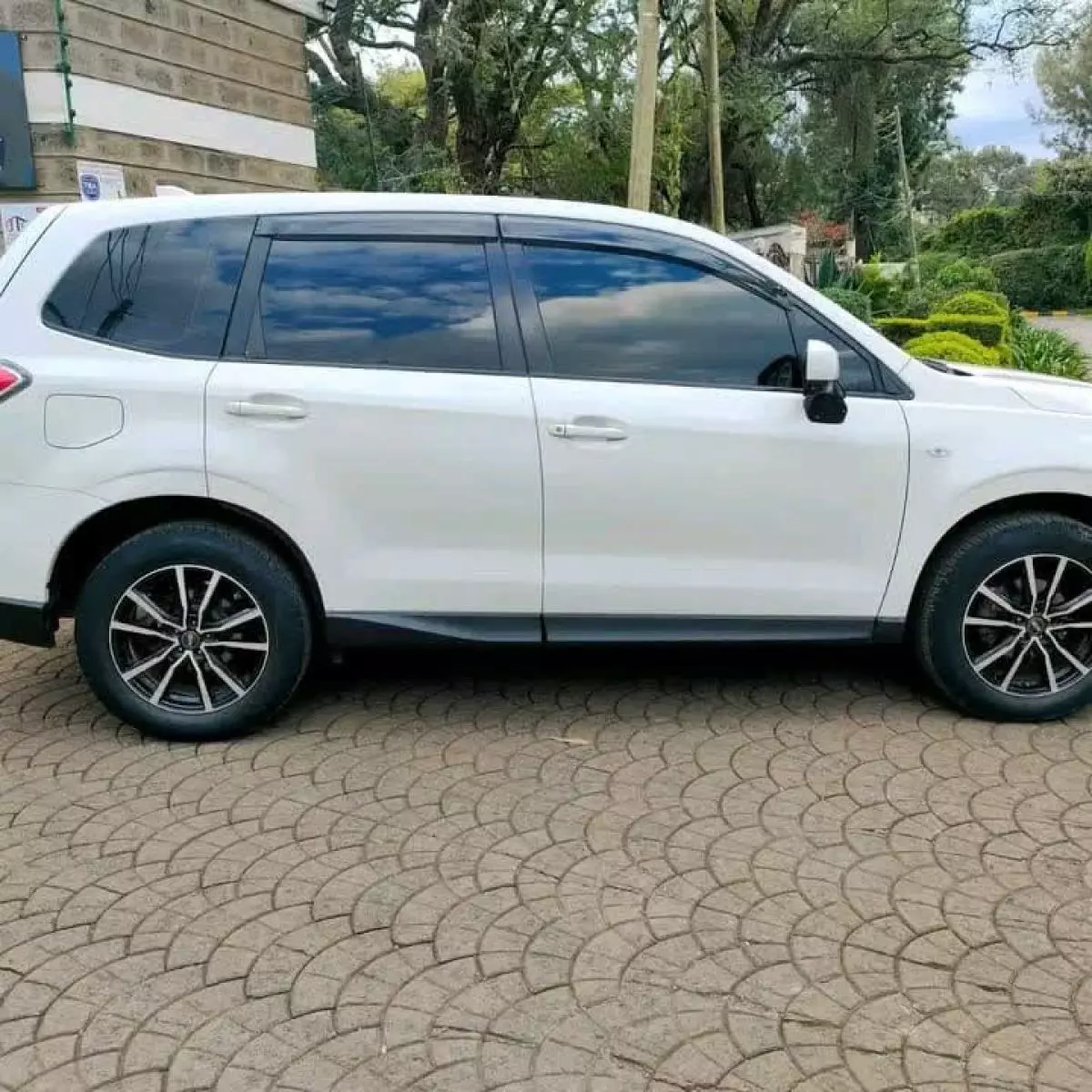 Subaru Forester   - 2016