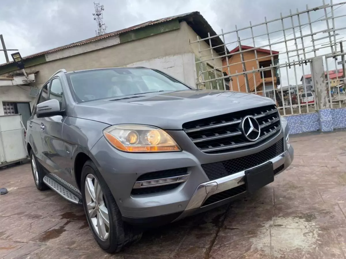 Mercedes-Benz ML 350   - 2012