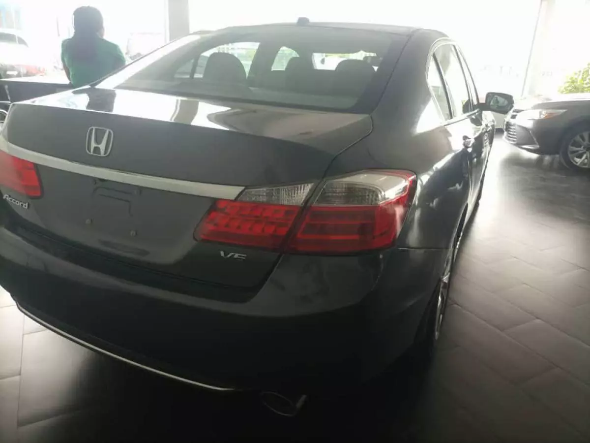 Honda Accord - 2013