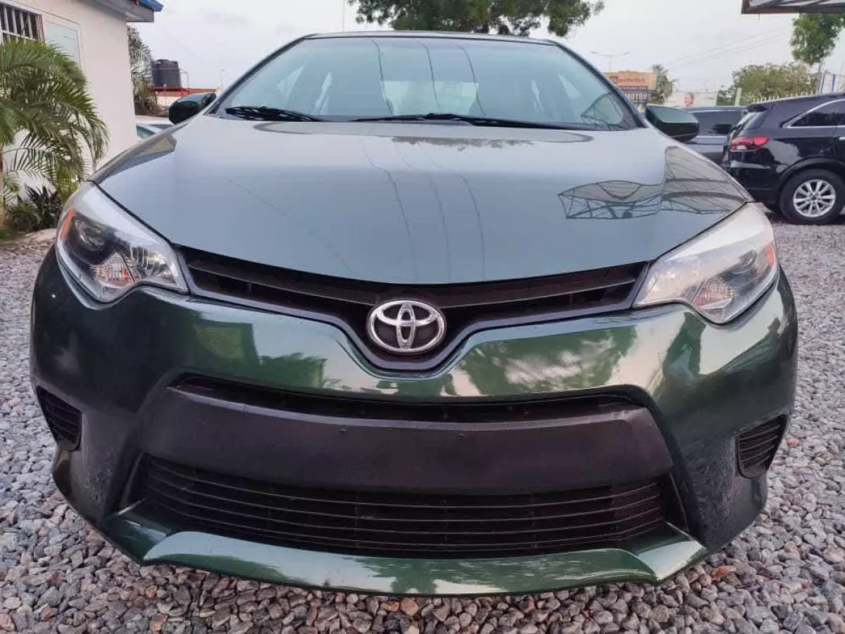 Toyota Corolla   - 2014