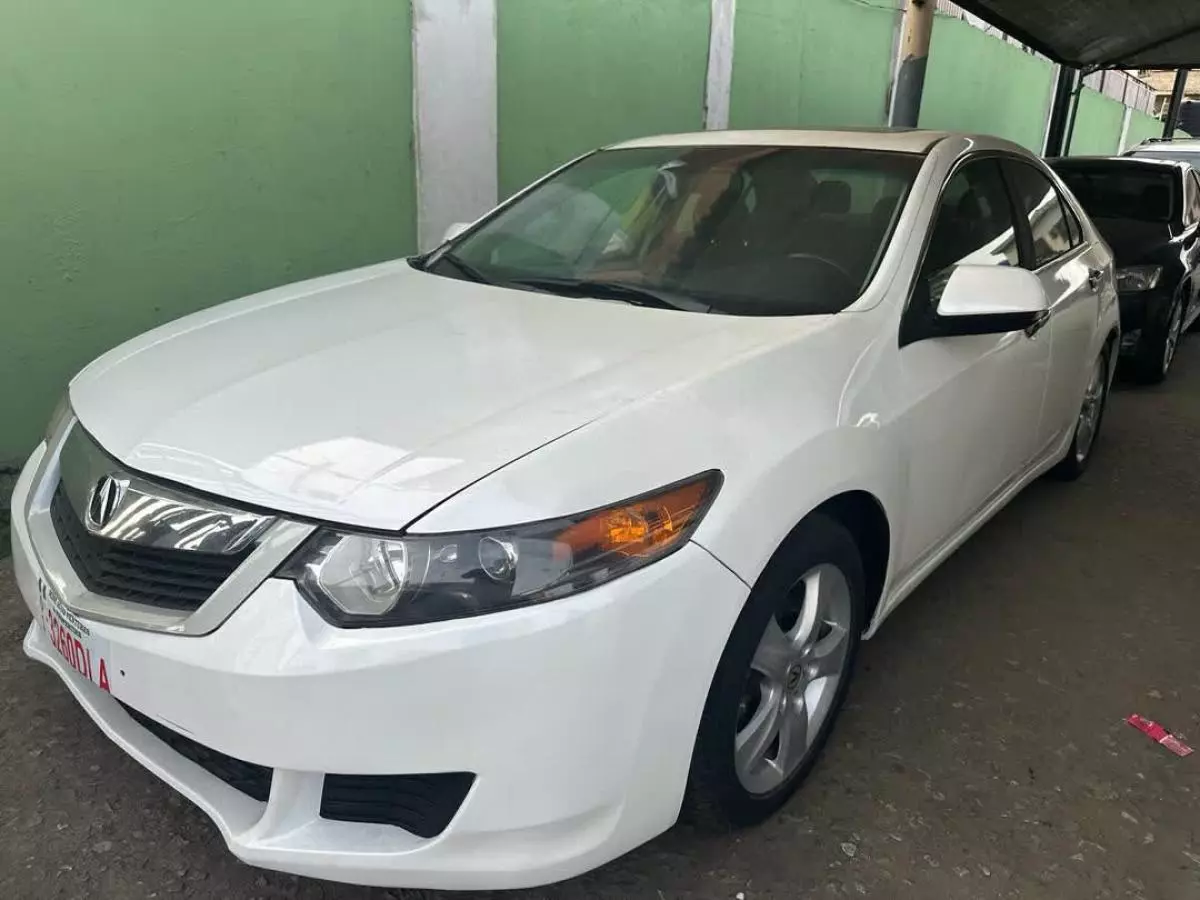 Acura TSX   - 2010