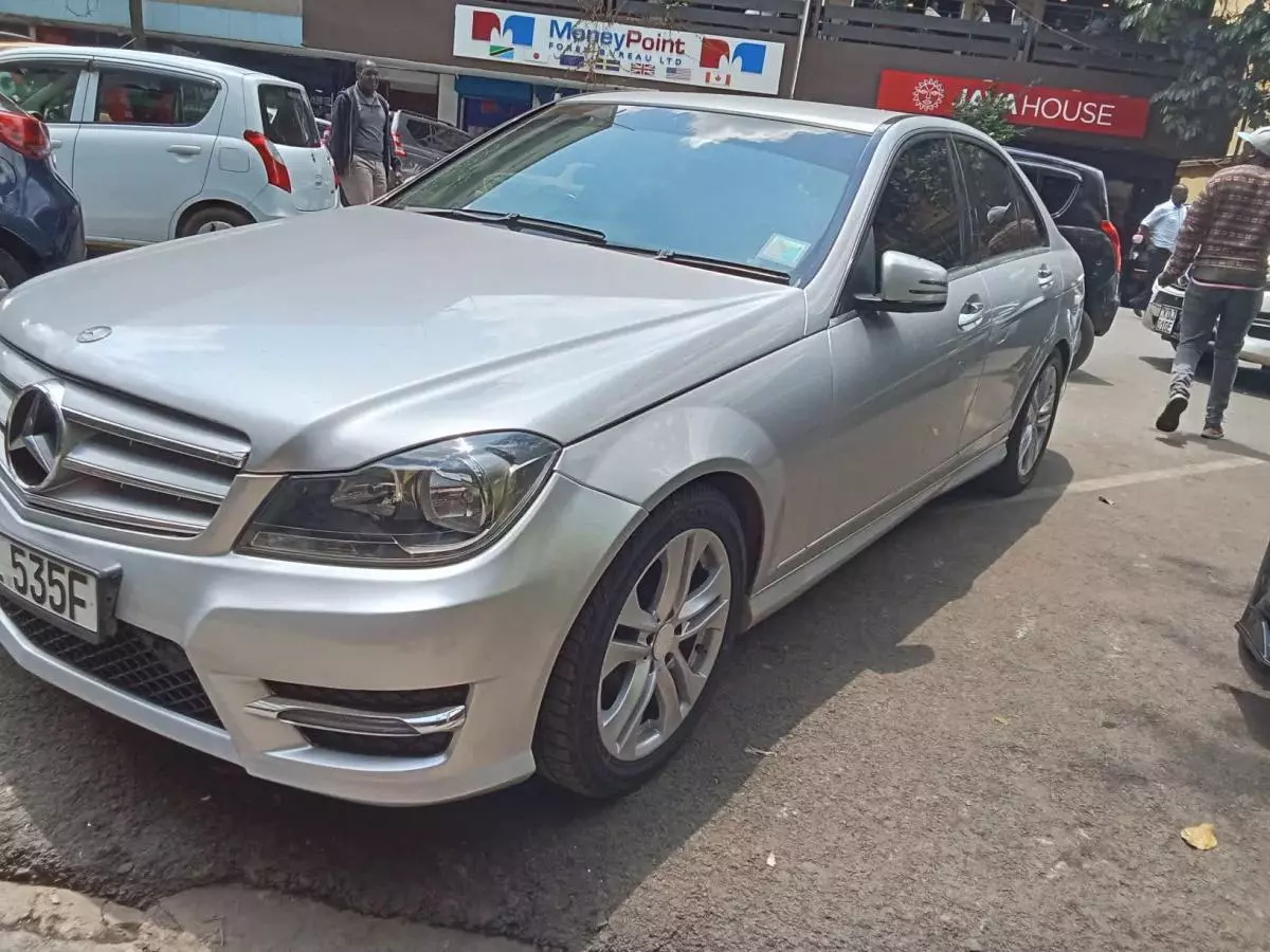 Mercedes-Benz C 180   - 2013