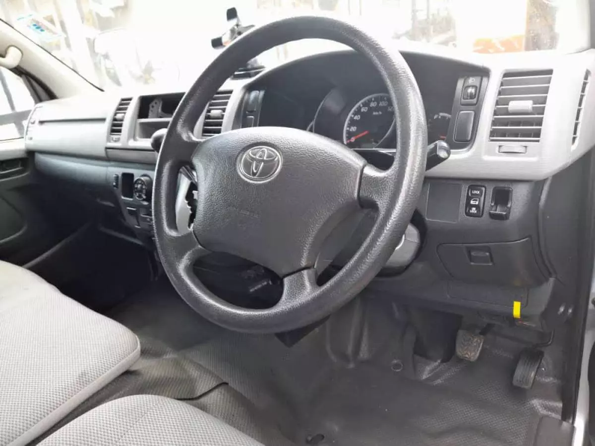 Toyota Hiace - 2007