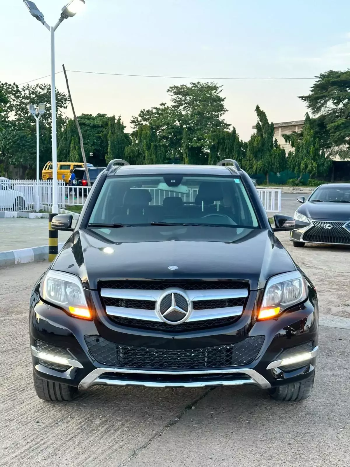 Mercedes-Benz GLK 350   - 2014