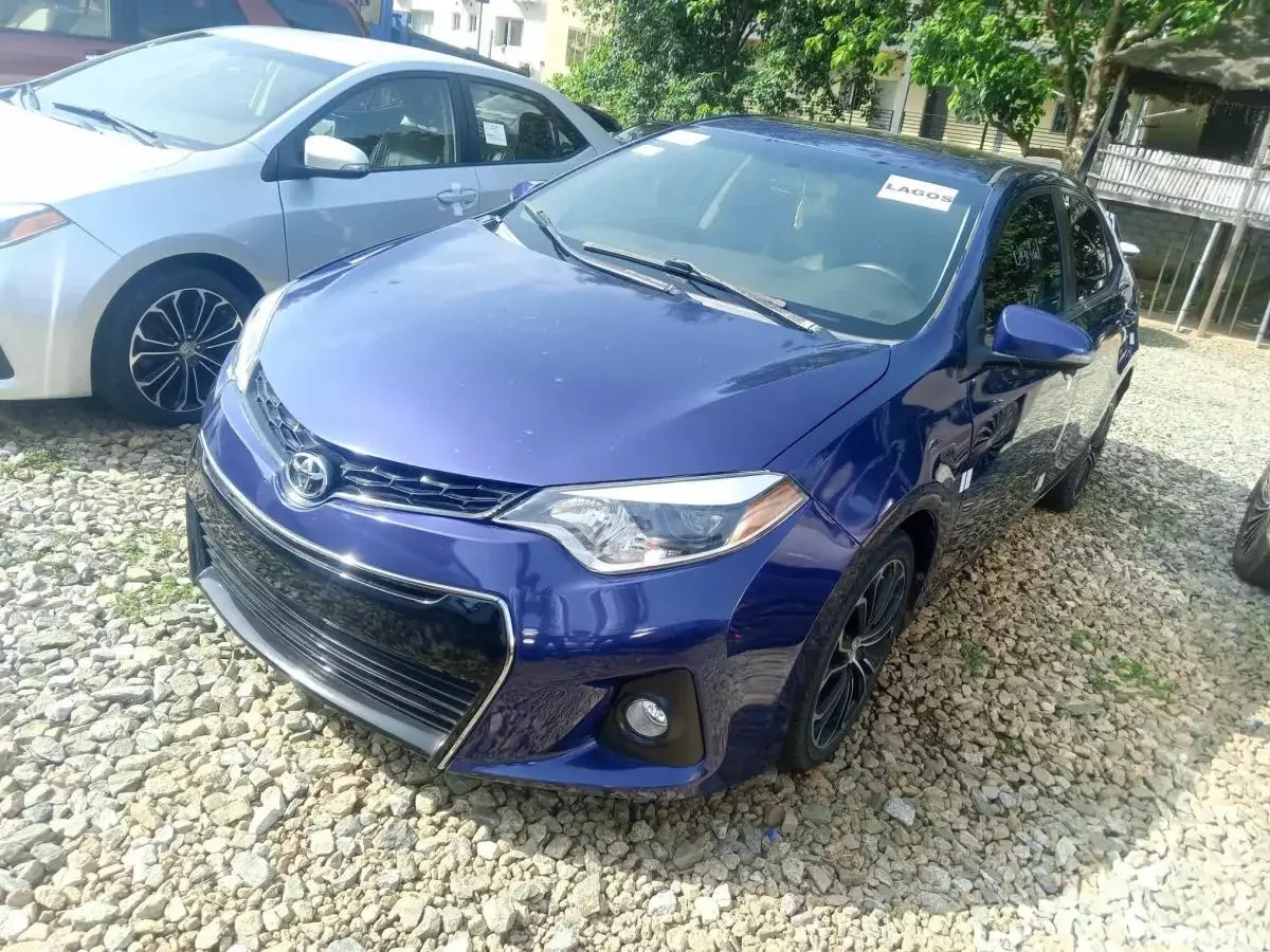 Toyota Corolla   - 2015