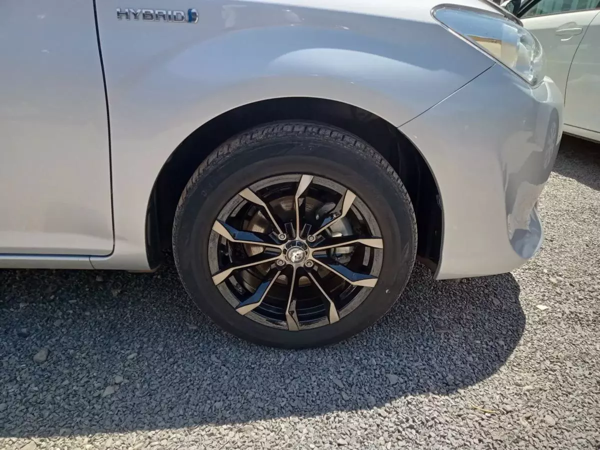 Toyota Fielder hybrid  - 2015